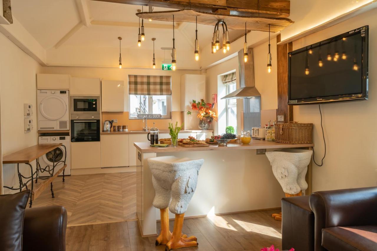 Lakes Boutique Hostel Apartment Уиндермир Экстерьер фото